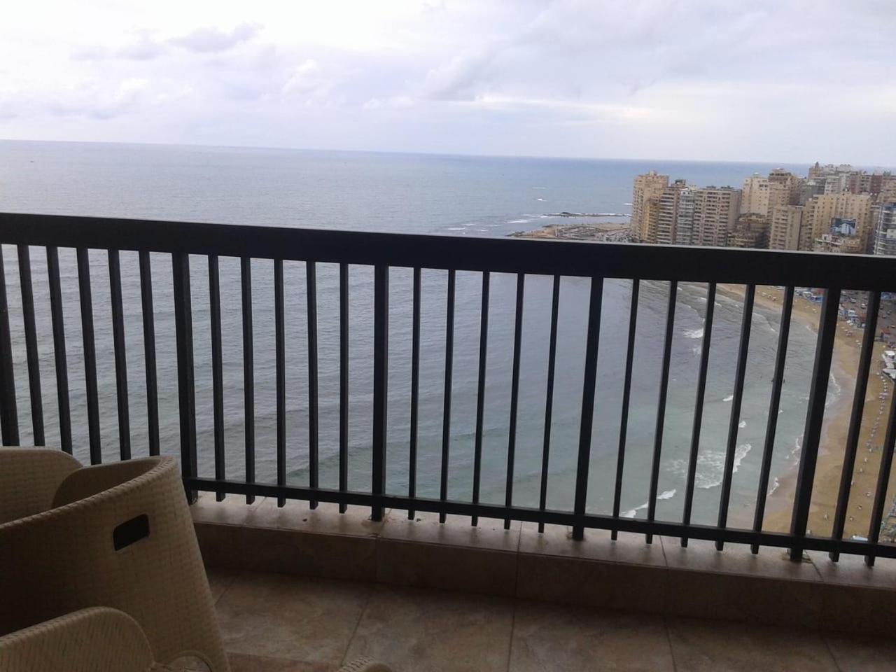 El Corniche Residential Building *